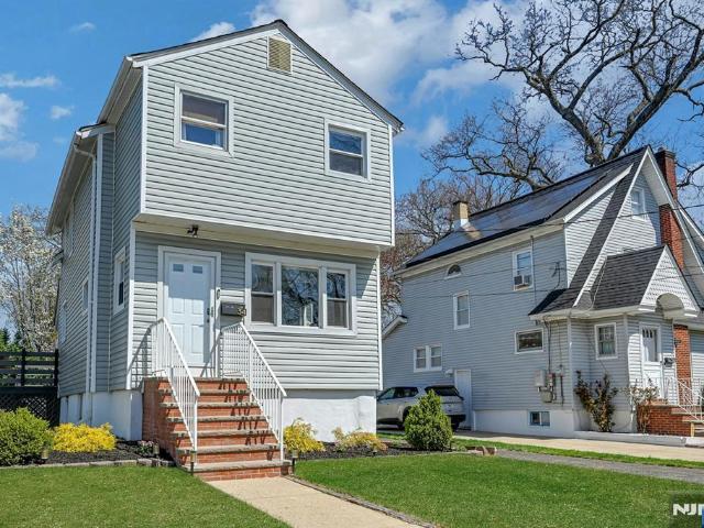 House for sale in Dumont, New Jersey