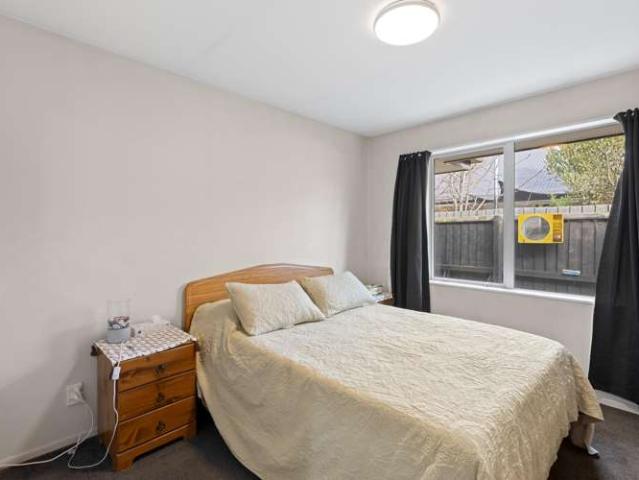 House for sale in Chaslands, Canterbury