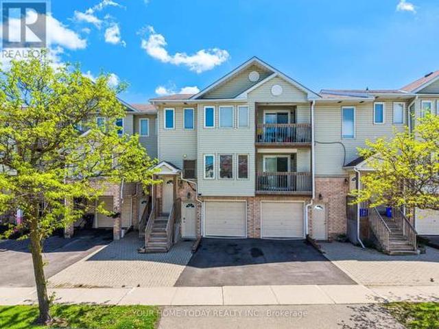 Townhouse for sale in Georgetown, Ontario