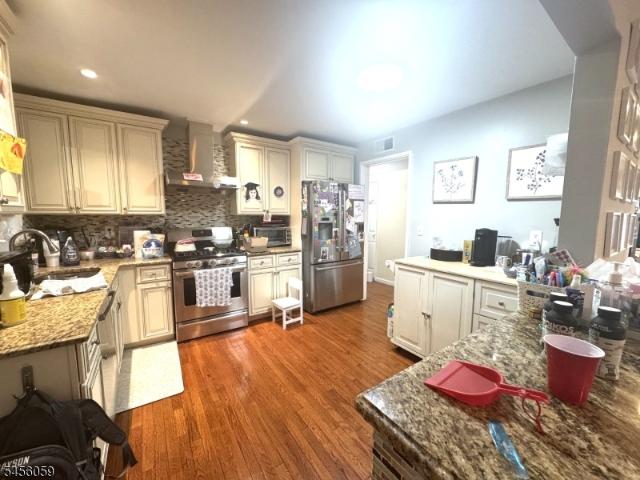 Property for rent in Livingston, New Jersey
