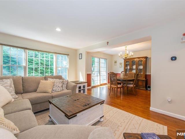 Townhouse for sale in Allendale