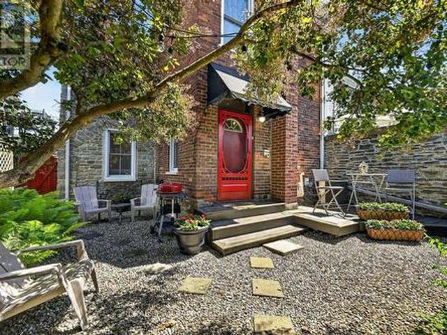 House for sale in Brockville, Ontario