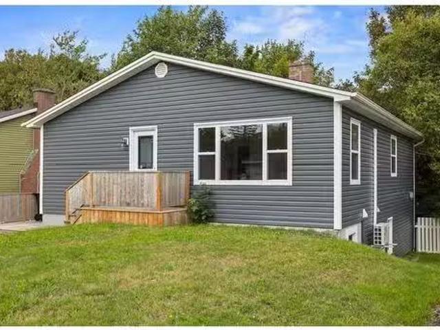 House for sale in Foxtrap, Newfoundland And Labrador