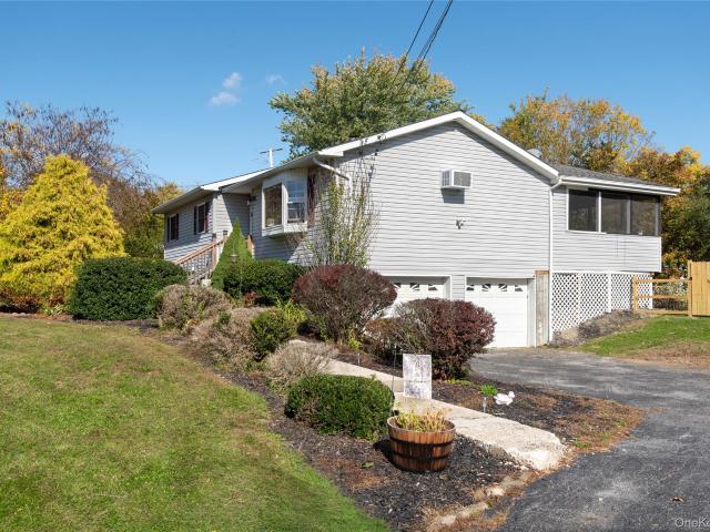 House for sale in Town of Hyde Park, Dutchess County