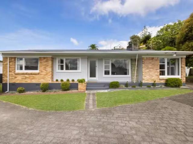 House for sale in Omokoroa, Bay Of Plenty