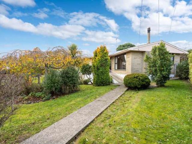 House for sale in Otakou