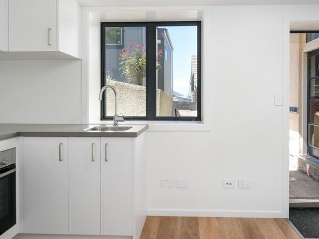 House for rent in Otakou