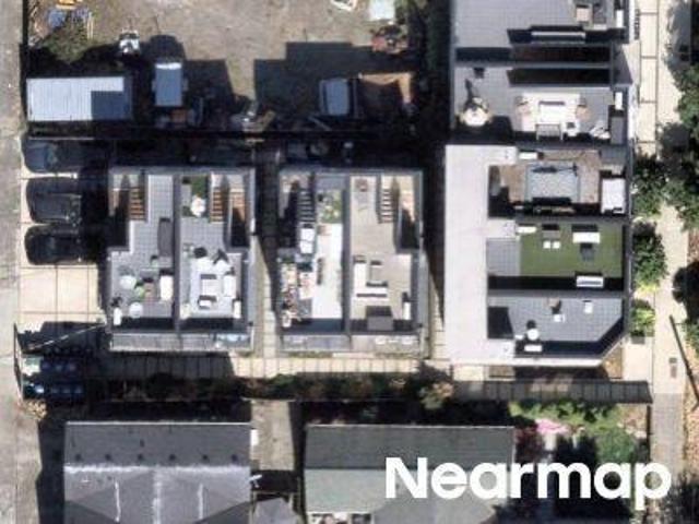 Townhouse for sale in Seattle, Washington