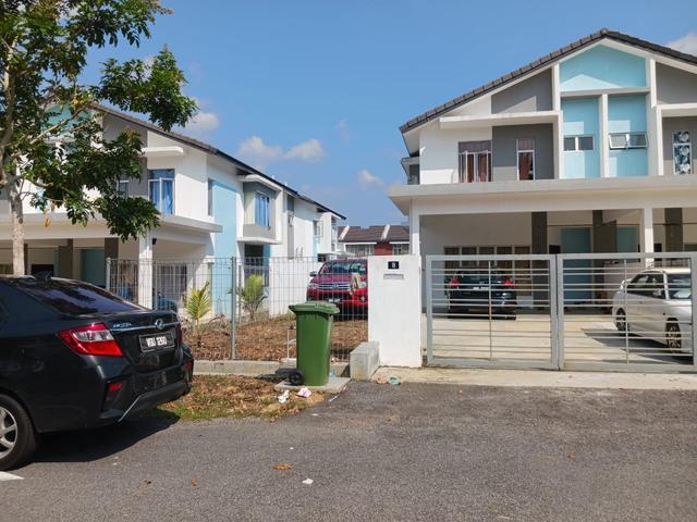 House for sale in Perak, Behrang Stesen