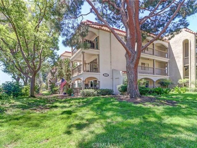 Condo for sale in Laguna Woods, California