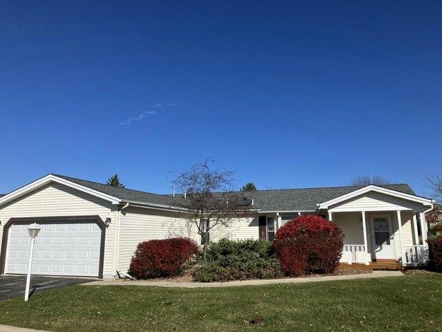 House for sale in Grayslake, Illinois
