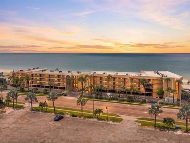 Condo for sale in Belleair Beach, Pinellas County