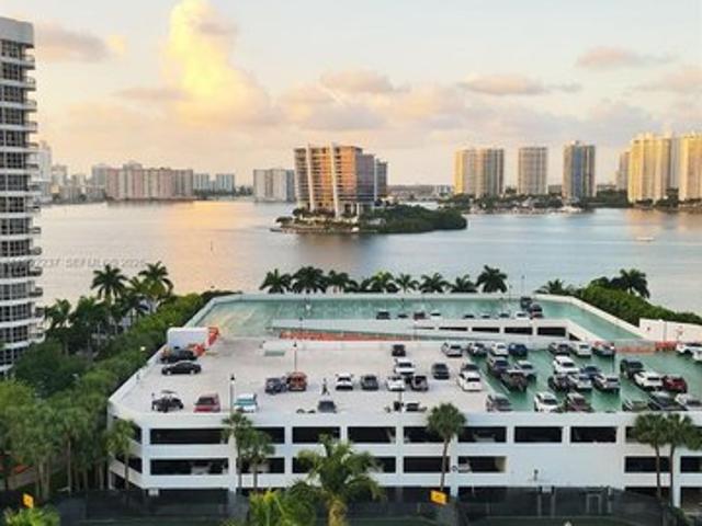 Condo for sale in Aventura, Florida