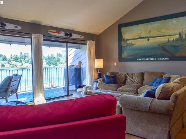 Condo for sale in Oregonia