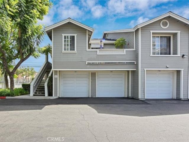 Condo for sale in Santa Ana, California