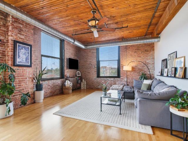 Condo for sale in Chicago Park, Illinois