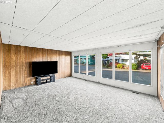 House for sale in Concord, Milwaukie