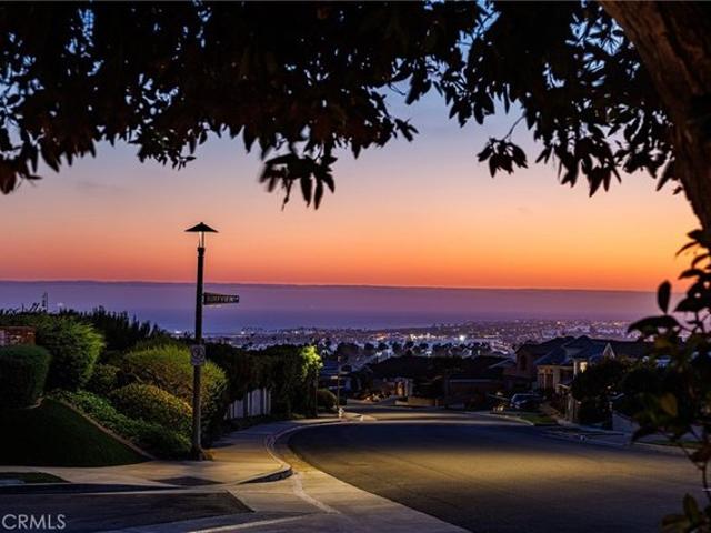 House for sale in Corona Del Mar, California