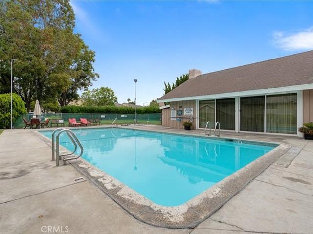 Townhouse for sale in Inglewood, California