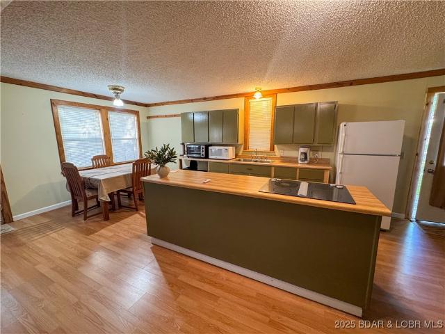 House for sale in Stover