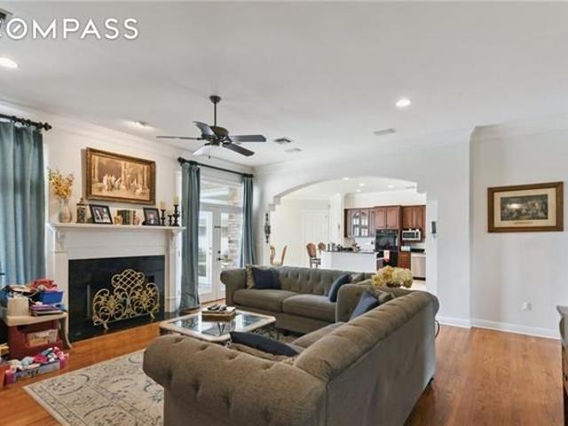 House for sale in Gretna, Louisiana