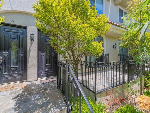 Townhouse for sale in Westside Village, Los Angeles