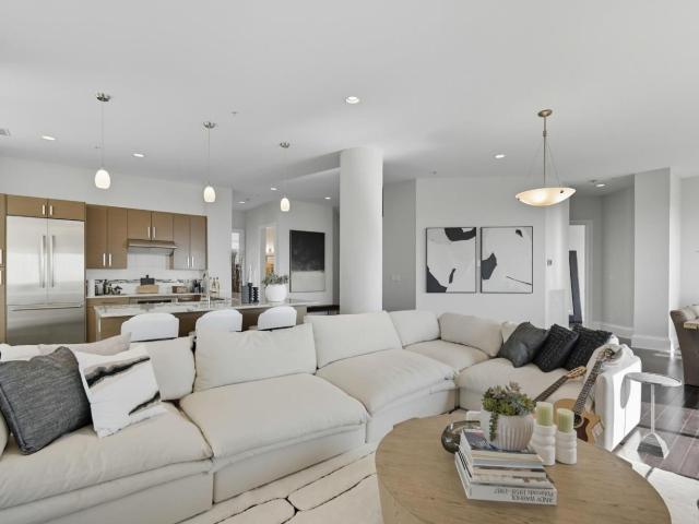 Apartment for sale in Wedgewood, Alberta