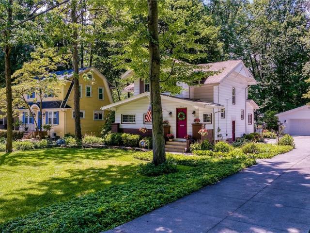 House for sale in Summit, Ohio
