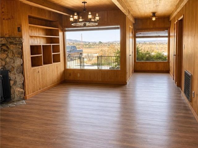 House for sale in Littlerock, California