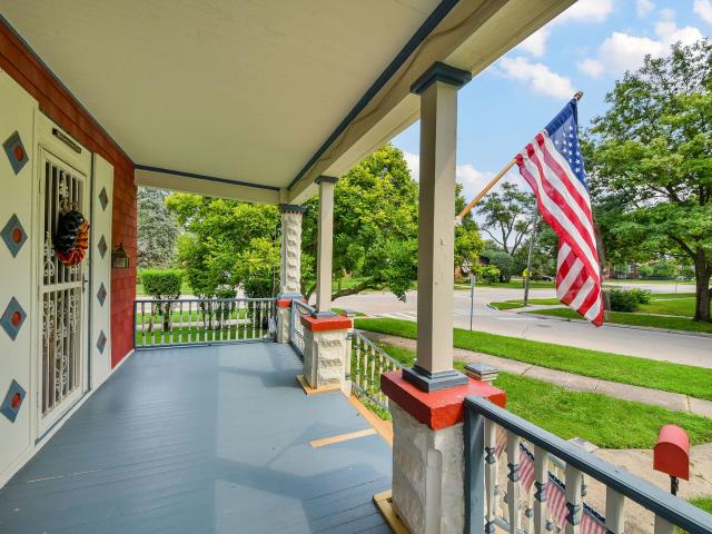 House for sale in Brookfield, Illinois