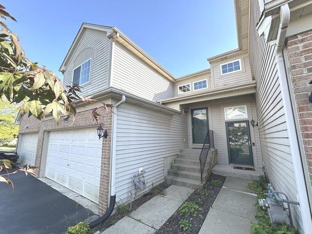 Condo for sale in Carpentersville, Illinois