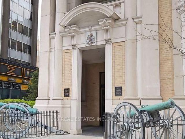 Condo for sale in Toronto, Golden Horseshoe