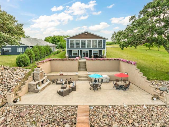 House for sale in Ayrshire, Iowa