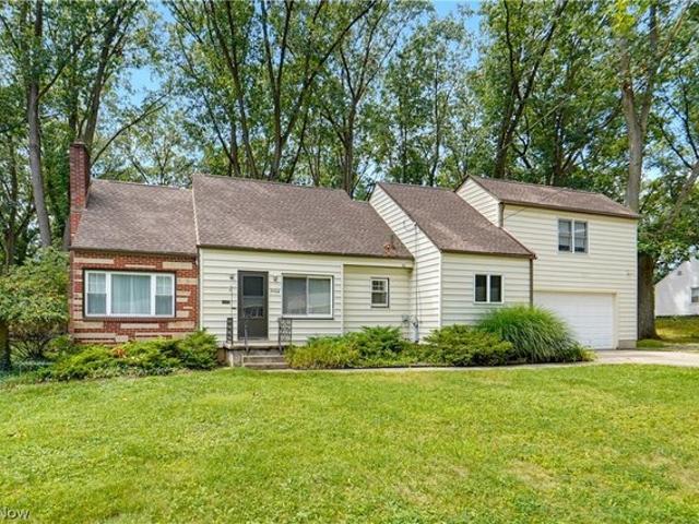 House for sale in Summit, Ohio