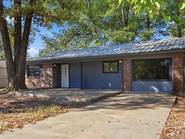 House for sale in Ark