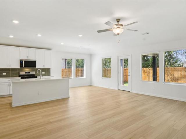 House for sale in New Mesquite, Farmersville