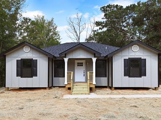 House for sale in Moss Point, Jackson County