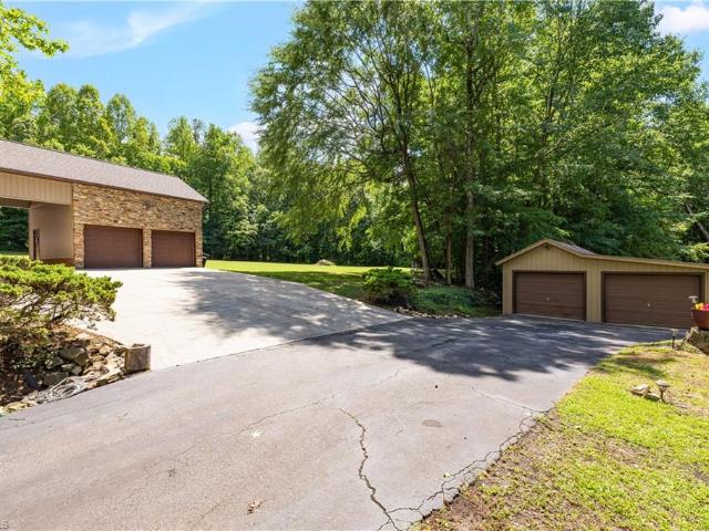 House for sale in Mad River, North Carolina