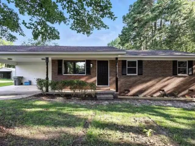 House for rent in Benton