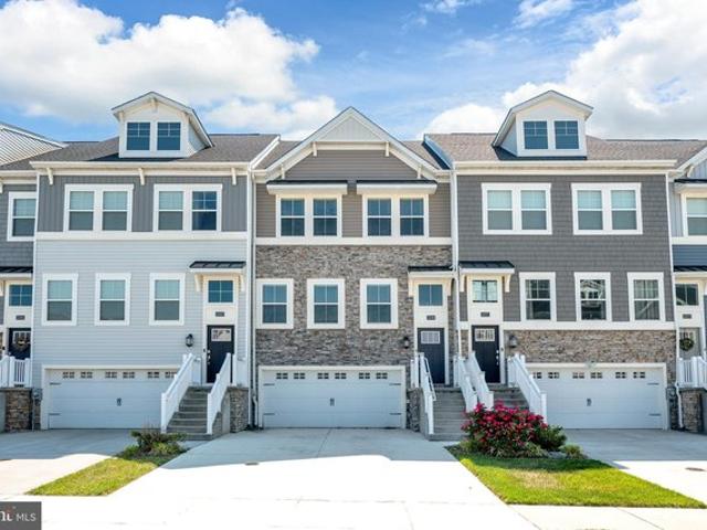 Townhouse for sale in Delaware
