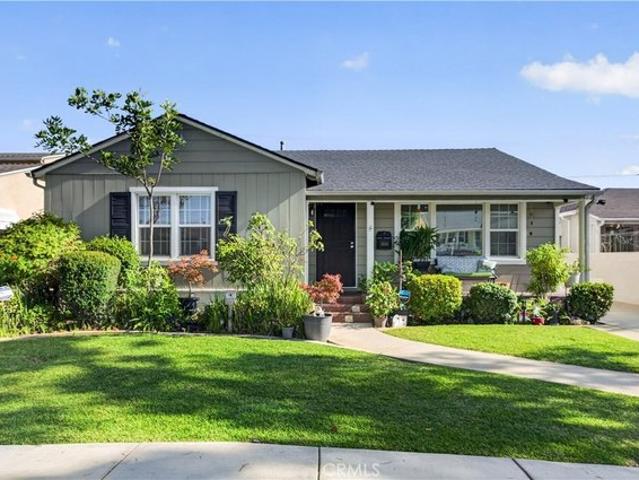 House for sale in Lakewood, California