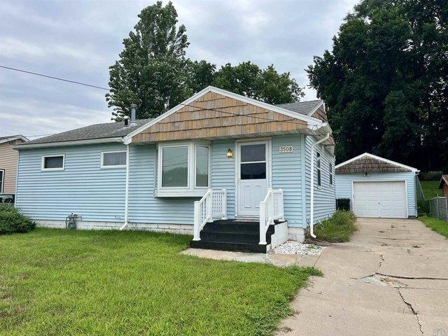 House for sale in Woodbury, Iowa