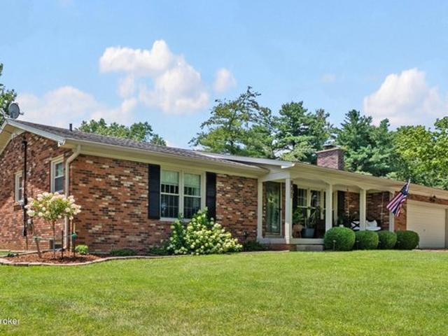 House for sale in La Grange, Kentucky