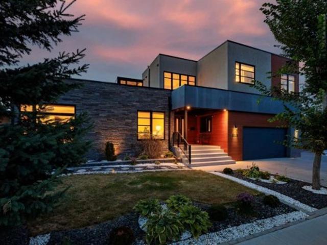 House for sale in Spruce Cliff, Calgary