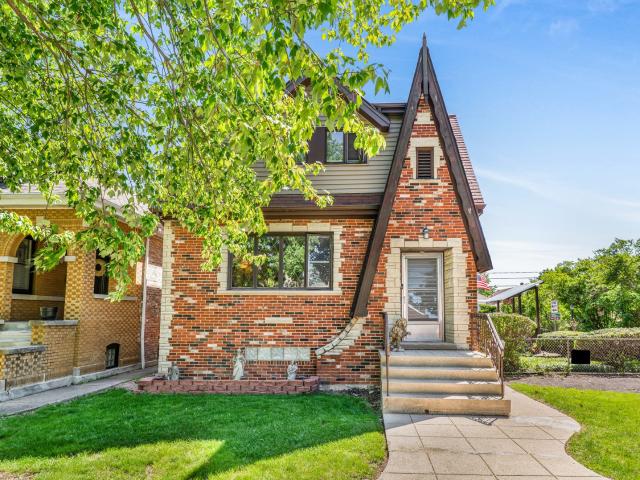 House for sale in Berwyn, Illinois