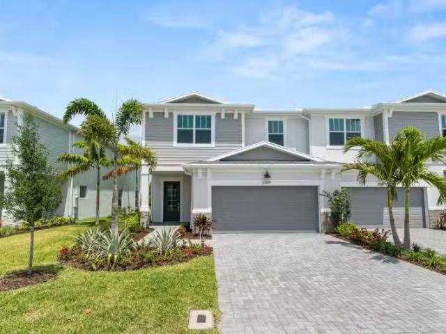 Condo for sale in Port Saint Lucie