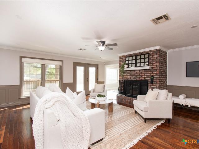 House for sale in Temple Bar Marina, Texas