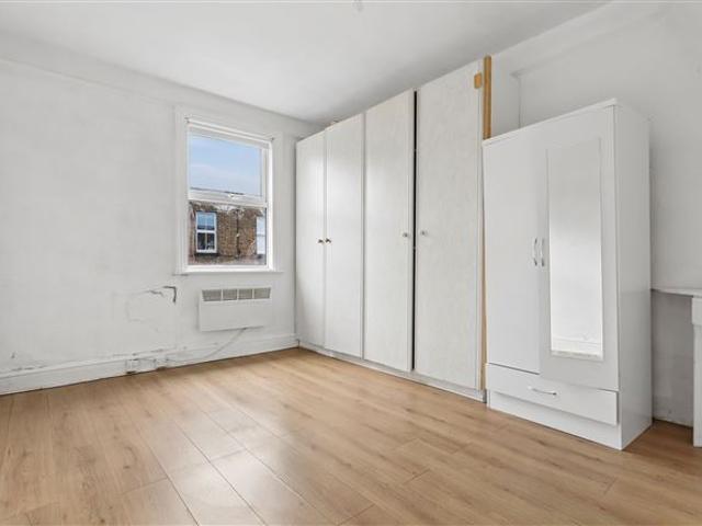 Apartment for sale in Bluebell, North Tipperary
