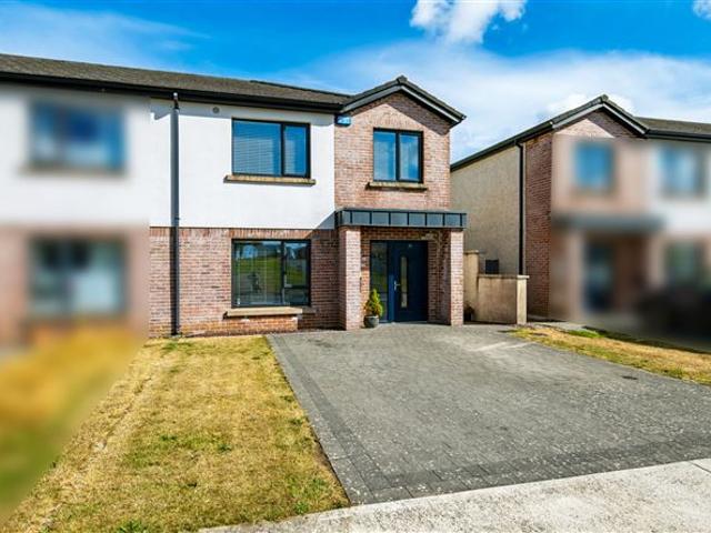 Detached House for sale
