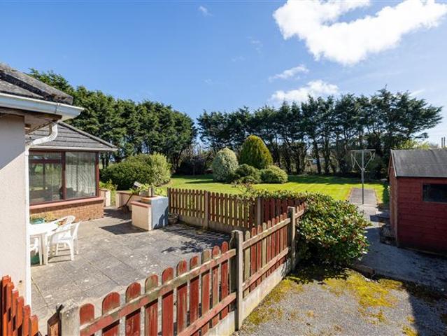 Bungalow for sale